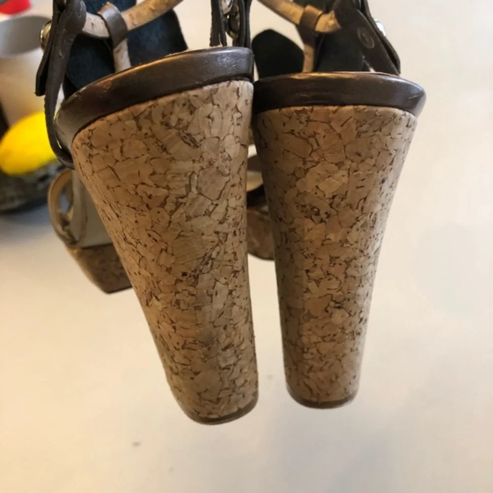 Marc Fisher Bronze Floral Cork‎ Heels